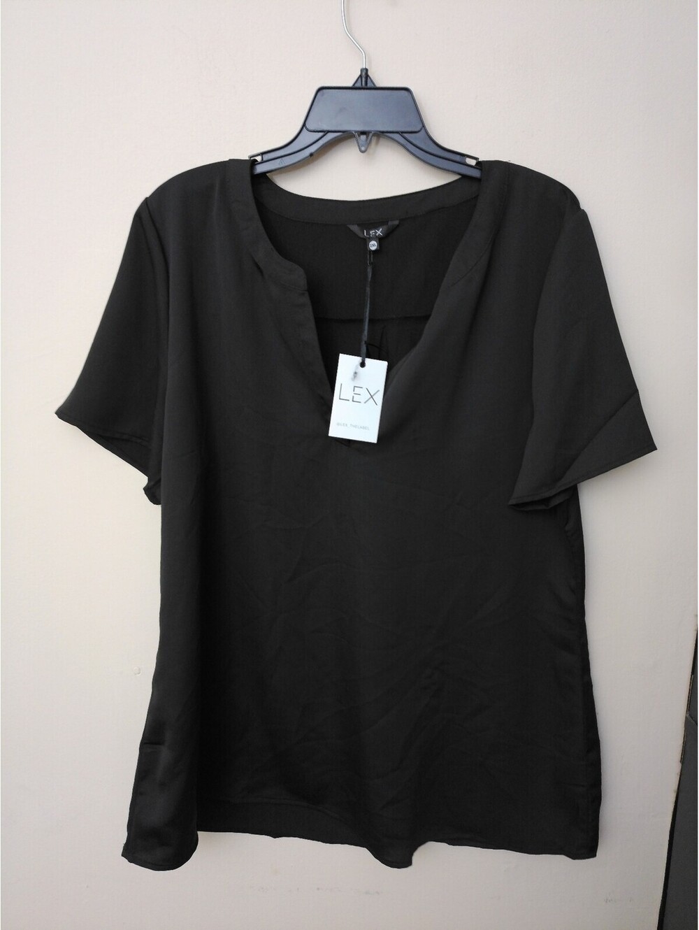 LEX The Label Blouse Womens Black Tunic Top Size XXL Split Neck Short Sleeve NWT